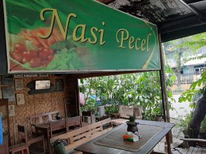 Kapan Waktu Terbaik Menikmati Pecel Menguak Rahasia Kenikmatan Sajian Legendaris Indonesia