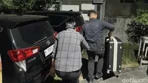 Kpk Geledah Koperasi Di Pati Sita 5 Koper Terkait Korupsi Sudewo