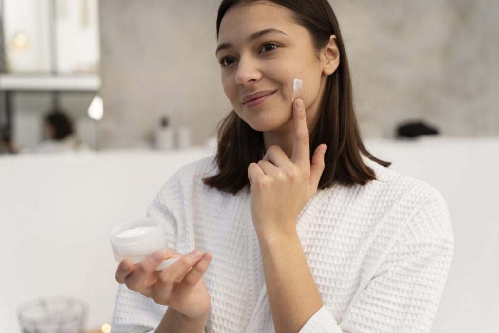 Merajut Kulit Sehat Panduan Pendekatan Sehat Untuk Skincare Pemula Yang Relevan Saat Ini