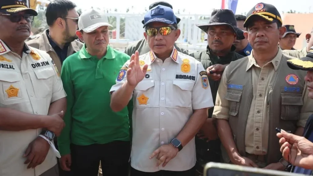 Tito Karnavian Apresiasi 4 000 Huntara Untuk Korban Bencana Aceh Utara