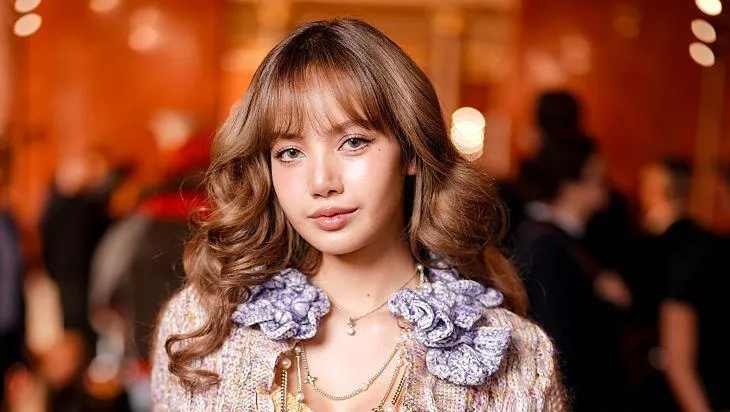 Adegan Berbahaya Syuting Film Lisa Blackpink Di Kota Tua Jalan Ditutup