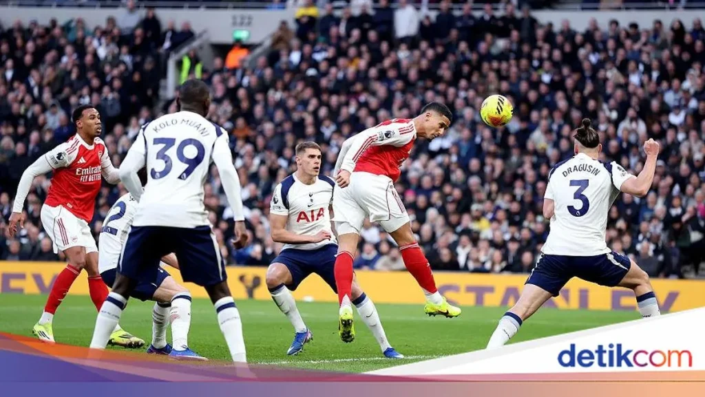 Derby London Tottenham Vs Arsenal Saling Balas Gol Imbang 1 1 Di Babak Pertama