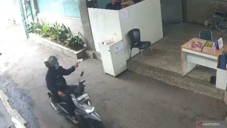 Polda Metro Tangkap Komplotan Maling Todong Senpi Di Rs Duren Sawit