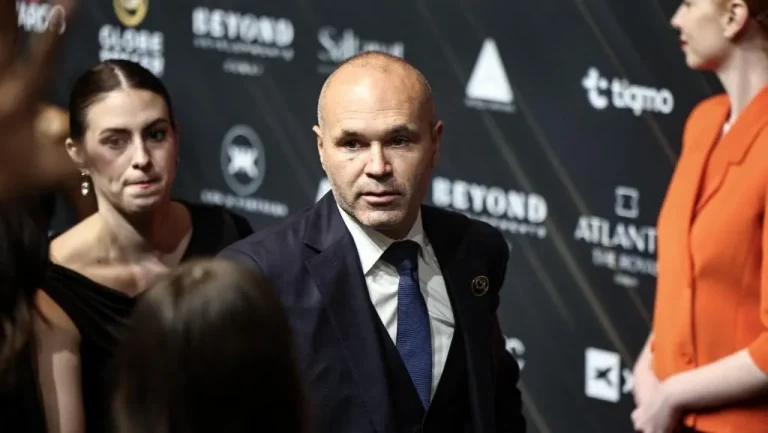 Andres Iniesta Resmi Mulai Karier Pelatih Tangani Klub Gulf United Di Uea
